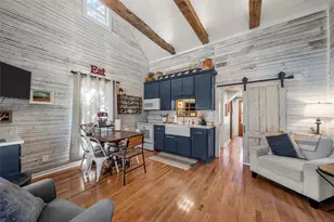 605 W Ronda St, West, TX 76691 - Photo 8