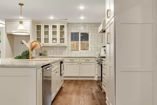 9339 Springwater Dr, Dallas, TX 75228 - Photo 8