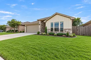 206 Hubbard St, Hillsboro, TX 76645 - Photo 2