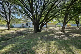 404 Cleveland Rd, Granbury, TX 76049 - Photo 32