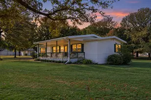 404 Cleveland Rd, Granbury, TX 76049 - Photo 1