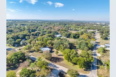 404 Cleveland Road, Granbury, TX 76049 - Photo 40