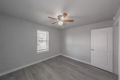 5569 Burton Avenue, Fort Worth, TX 76119 - Photo 18