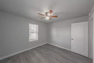 5569 Burton Ave, Fort Worth, TX 76119 - Photo 18