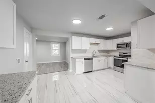 5569 Burton Ave, Fort Worth, TX 76119 - Photo 8