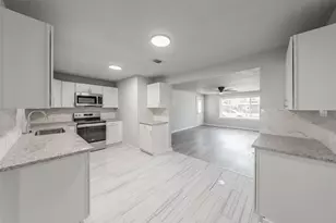 5569 Burton Ave, Fort Worth, TX 76119 - Photo 12
