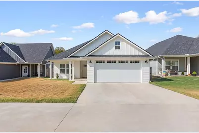 308 N Main Street, McGregor, TX 76657 - Photo 2