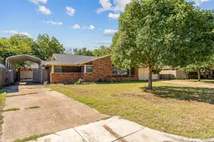 4629 Fawn Dr, Fort Worth, TX 76132 - Photo 4
