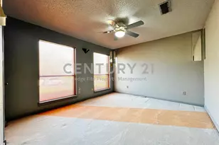 812 Newport Rd, Fort Worth, TX 76120 - Photo 22