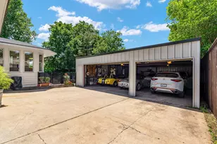 10409 Remington Ln, Dallas, TX 75229 - Photo 20