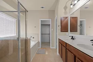 1305 Realoaks Dr, Fort Worth, TX 76131 - Photo 10