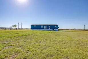1417 County Rd 310A, Cleburne, TX 76031 - Photo 4