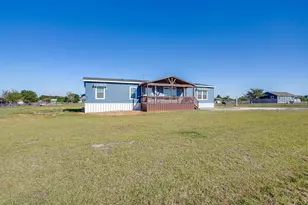 1417 County Rd 310A, Cleburne, TX 76031 - Photo 2