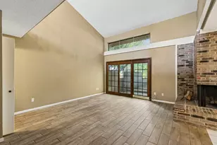 1806 Lakecrest Ct, Carrollton, TX 75006 - Photo 4