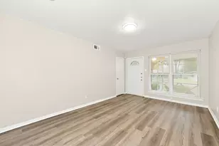 319 Royal Ave, Duncanville, TX 75137 - Photo 2