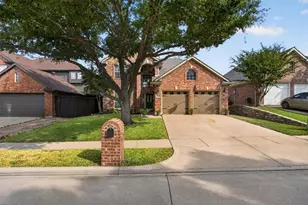1603 Creekside Dr, Corinth, TX 76210 - Photo 2