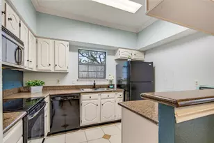 2835 Keller Springs Rd, Carrollton, TX 75006 - Photo 10