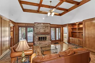 3910 Cross Bend Ct, Arlington, TX 76016 - Photo 4
