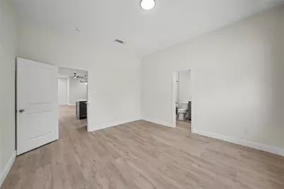 819 Stamps Avenue, Fort Worth, TX 76114 - Photo 10
