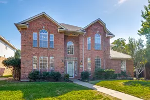 2514 Fallview Ln, Carrollton, TX 75007 - Photo 2