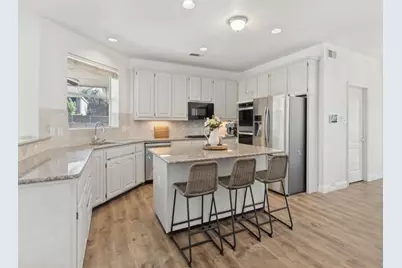 2514 Fallview Lane, Carrollton, TX 75007 - Photo 12