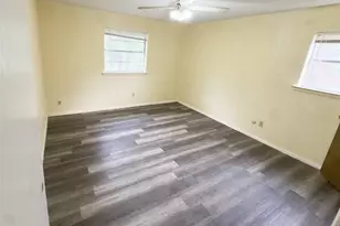 808 Warwick St, Bedford, TX 76022 - Photo 8