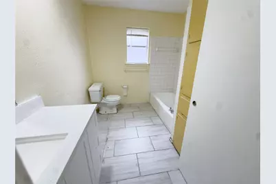 808 Warwick Street, Bedford, TX 76022 - Photo 14