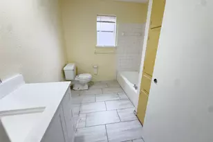 808 Warwick St, Bedford, TX 76022 - Photo 14