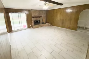 808 Warwick St, Bedford, TX 76022 - Photo 4
