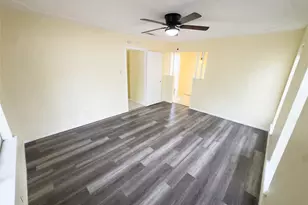 808 Warwick St, Bedford, TX 76022 - Photo 16