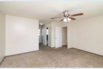 4738 El Campo Avenue #10, Fort Worth, TX 76107 - Photo 6