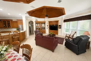 570 Harmony Cir, Weatherford, TX 76087 - Photo 6
