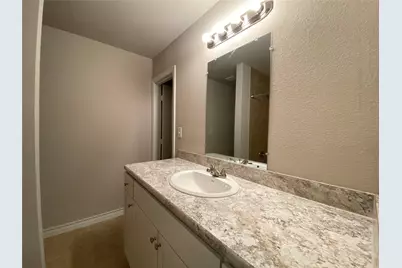 1304 E Magnolia Avenue, Fort Worth, TX 76104 - Photo 16