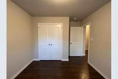 1304 E Magnolia Avenue, Fort Worth, TX 76104 - Photo 8