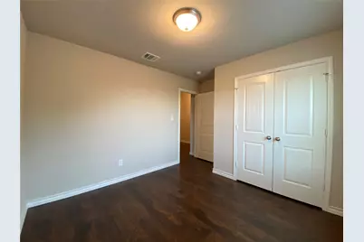 1304 E Magnolia Avenue, Fort Worth, TX 76104 - Photo 6