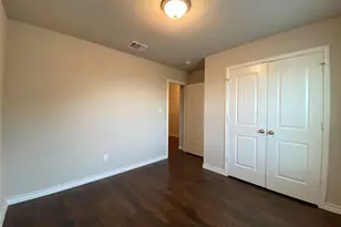 1304 E Magnolia Ave, Fort Worth, TX 76104 - Photo 6