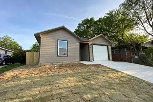 1304 E Magnolia Ave, Fort Worth, TX 76104 - Photo 1