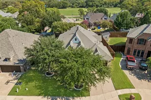 2403 Laguna Ln, Arlington, TX 76012 - Photo 30
