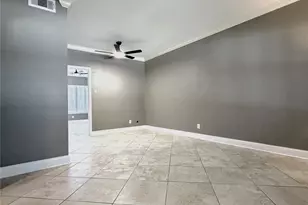 625 Trailwood Ct, Garland, TX 75043 - Photo 4