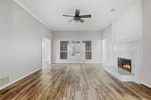 8824 Jason Ct, North Richland Hills, TX 76182 - Photo 6