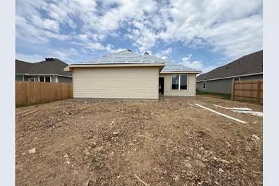 108 Jenjira Way, McGregor, TX 76657 - Photo 4