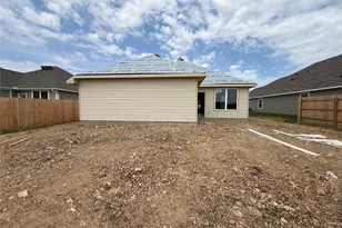 108 Jenjira Wy, McGregor, TX 76657 - Photo 4