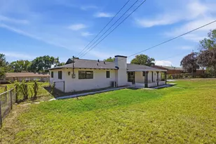 2313 Clearview Dr, Fort Worth, TX 76119 - Photo 30