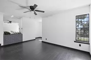 2313 Clearview Dr, Fort Worth, TX 76119 - Photo 8