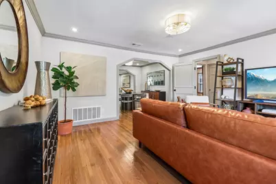 614 Marshalldell Avenue, Dallas, TX 75211 - Photo 6
