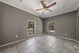 404 Eddins St, Marlin, TX 76661 - Photo 4