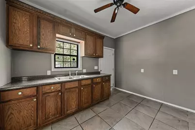 404 Eddins Street, Marlin, TX 76661 - Photo 6