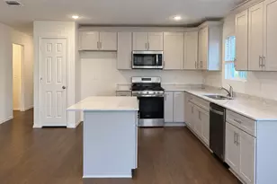 16113 Isles Dr, Fort Worth, TX 76052 - Photo 6