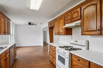 13384 Pruett Road, Krum, TX 76249 - Photo 10