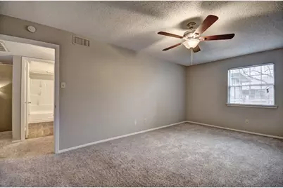 707 E Shady Grove Road, Irving, TX 75060 - Photo 10
